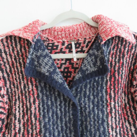 FREE PEOPLE Aztec Knit Wool Blend Open Back Cardigan Blue Red Boho - Size XS - Picture 3 of 12